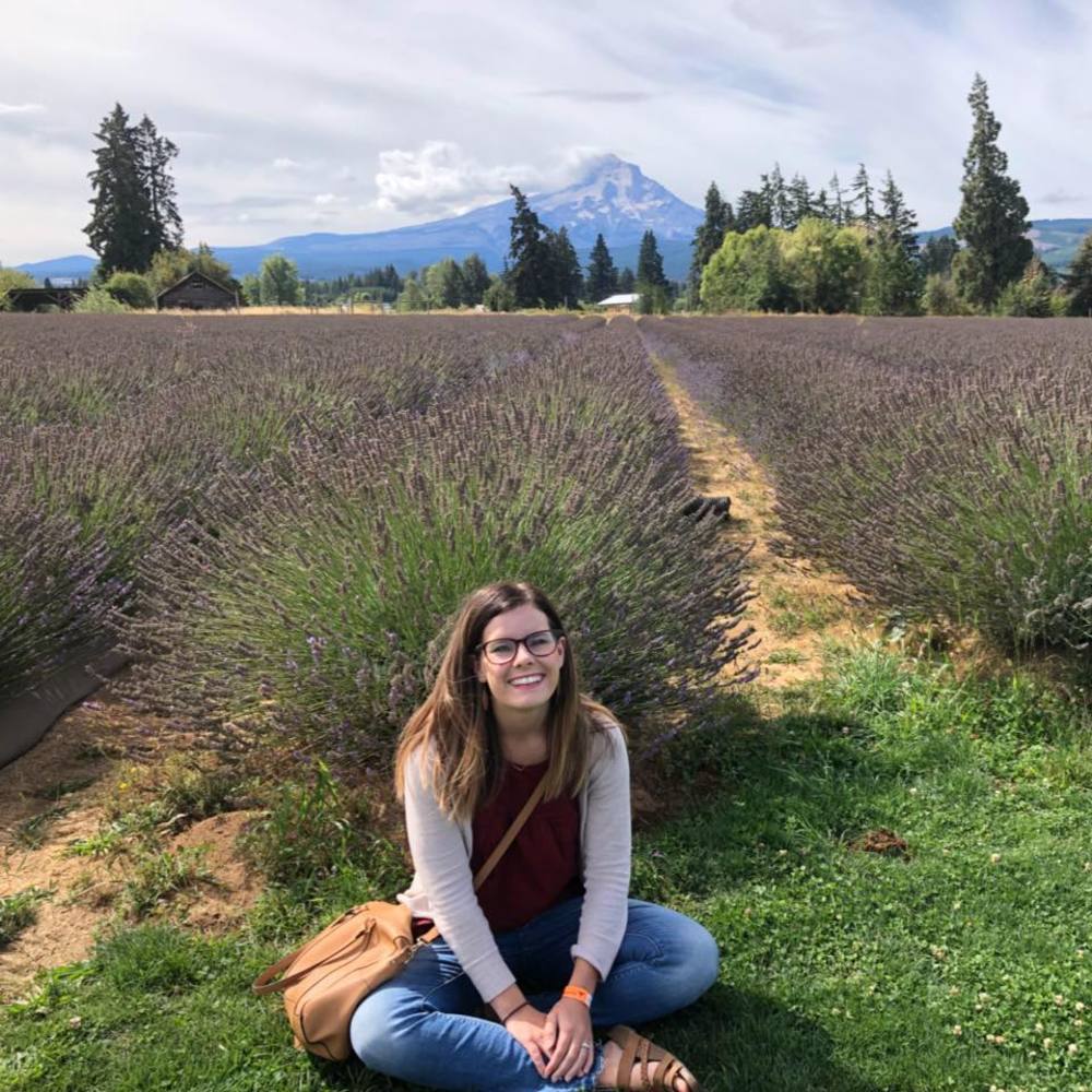 Meet your Posher, Kayla